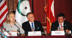 Ihsanoglu fra Clinton e il ministro degli esteri turco