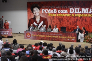 Dilma con il Partito Comunista del Brasile (PCdoB)