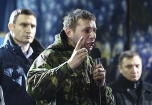 Il deputato filo-europeista ucraino Volodymyr Parasiuk loda il killer dell'ambasciatore russo
